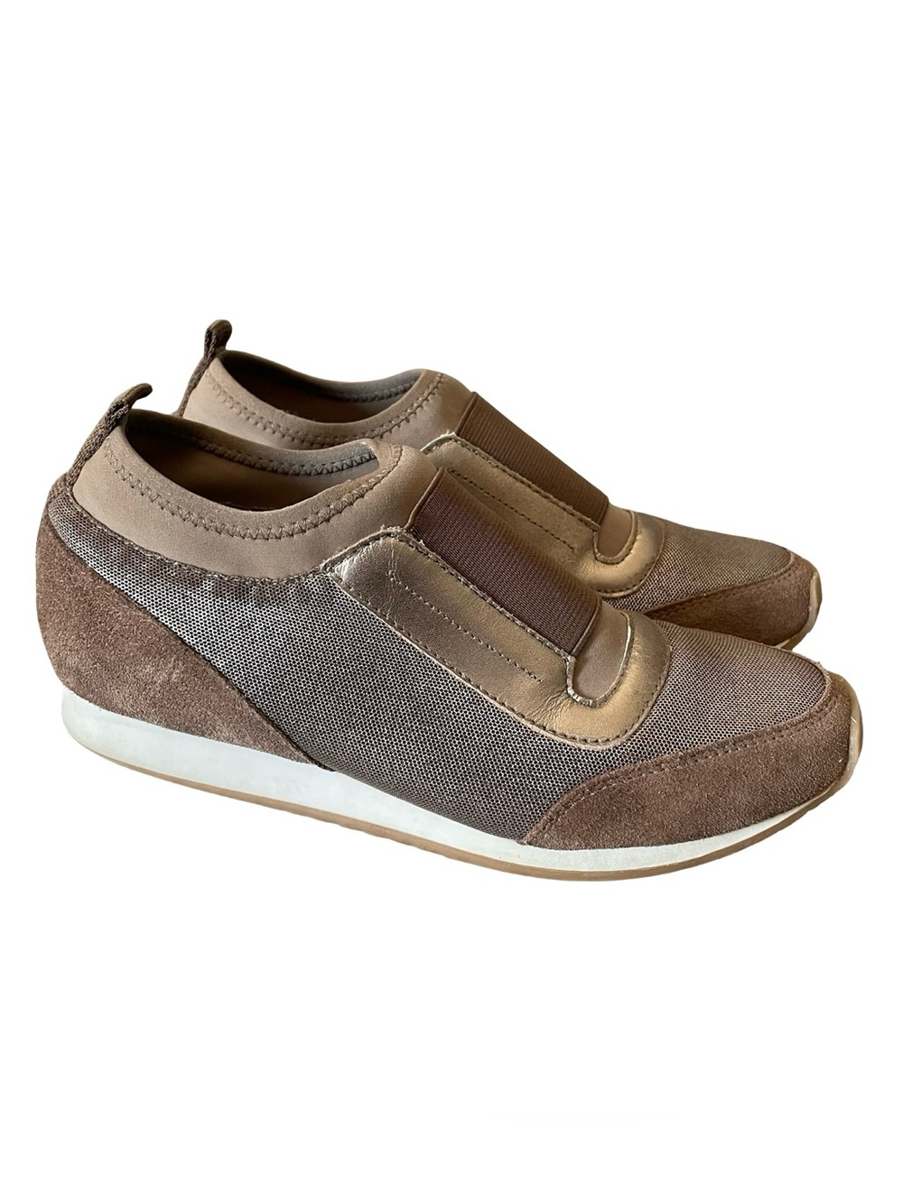 AEROSOLES Tan and Gold Slip-On Comfort Sneakers Size 6.5